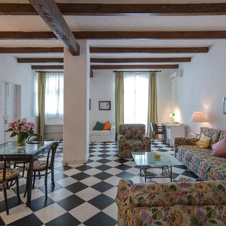 Agriturismo Il Torrione Pinerolo Luaran gambar