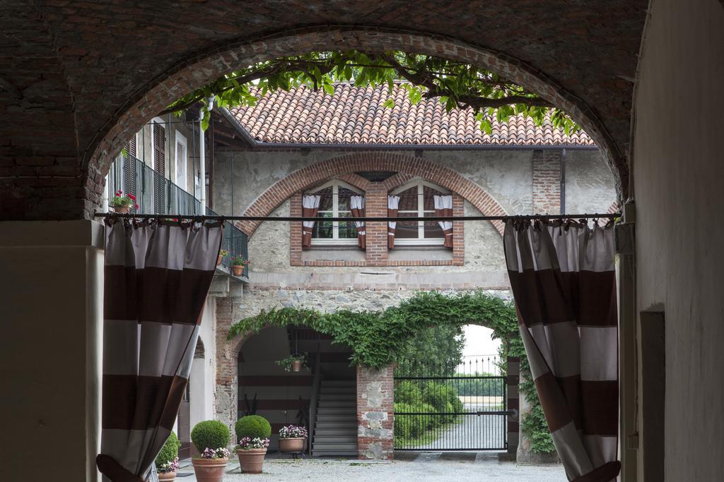Agriturismo Il Torrione Pinerolo Luaran gambar