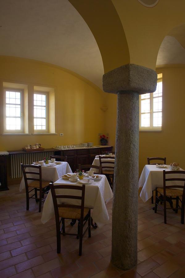 Agriturismo Il Torrione Pinerolo Luaran gambar