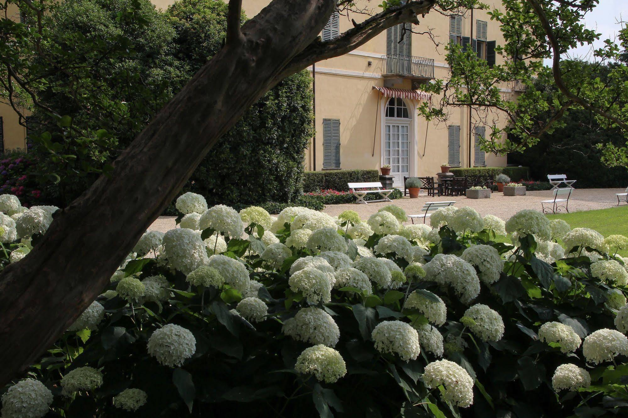 Agriturismo Il Torrione Pinerolo Luaran gambar