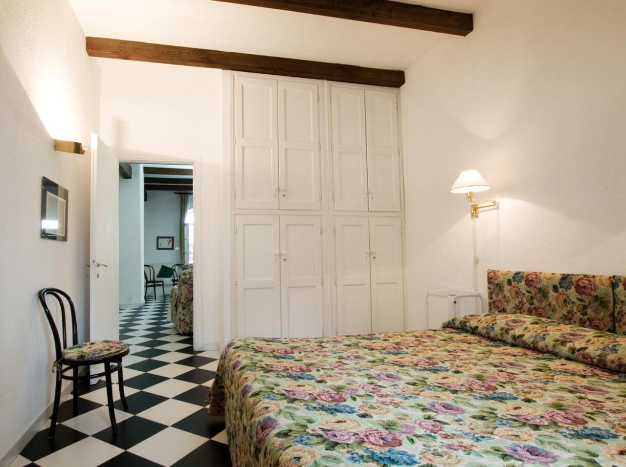 Agriturismo Il Torrione Pinerolo Luaran gambar
